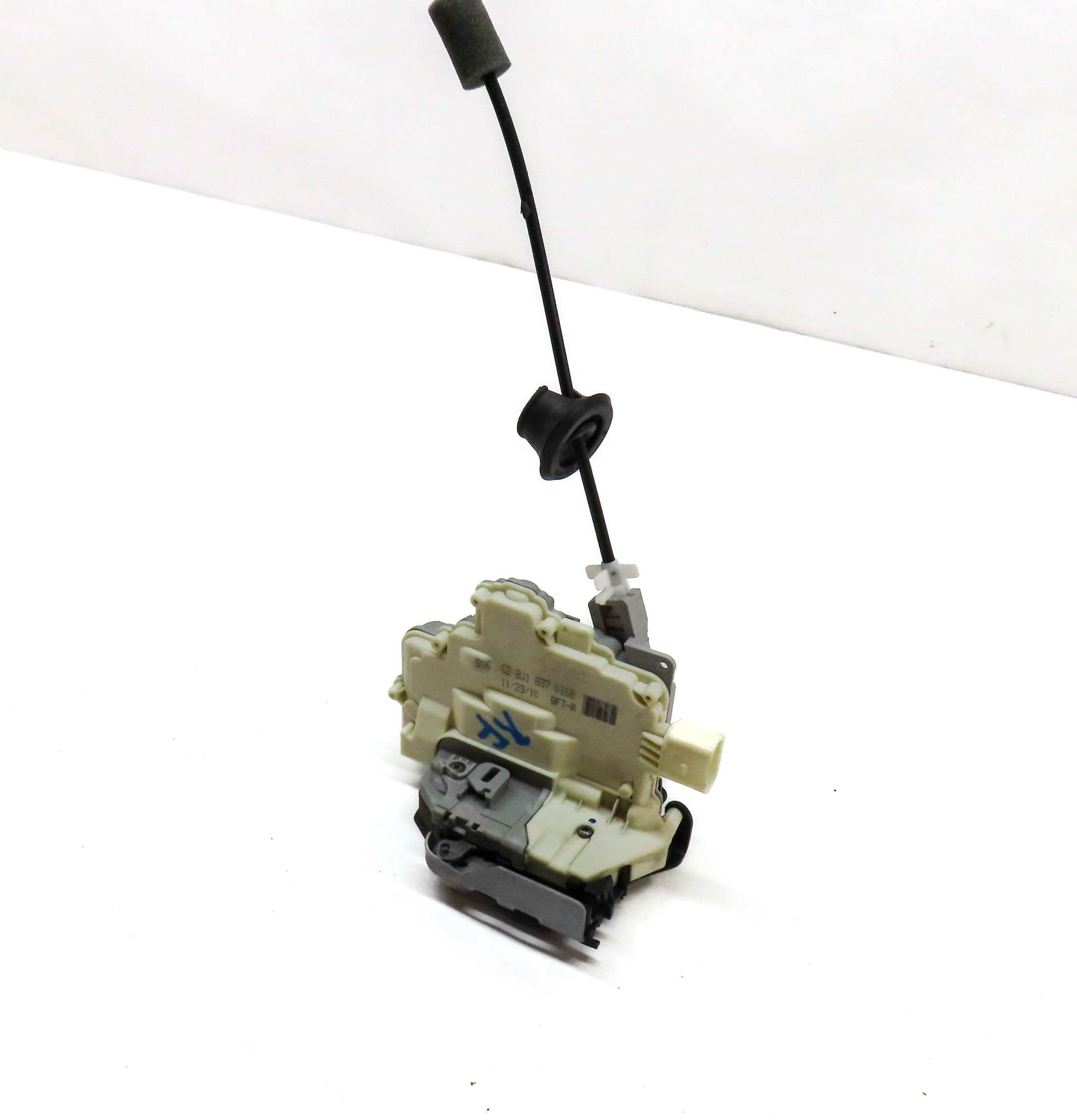 2009-2016 AUDI A4 A5 S4 S5 Q5 TT CAYENNE PANAMERA - RIGHT FRONT DOOR LOCK LATCH — exact item pictured